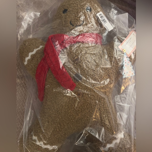 COPY - LAST ONE NEW 2024 christmas set GINGERBREAD MAN plush pillows HUGE 26in - Picture 2 of 3